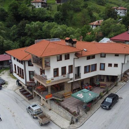 Къща За Гости Камината ترايغراد المظهر الخارجي الصورة