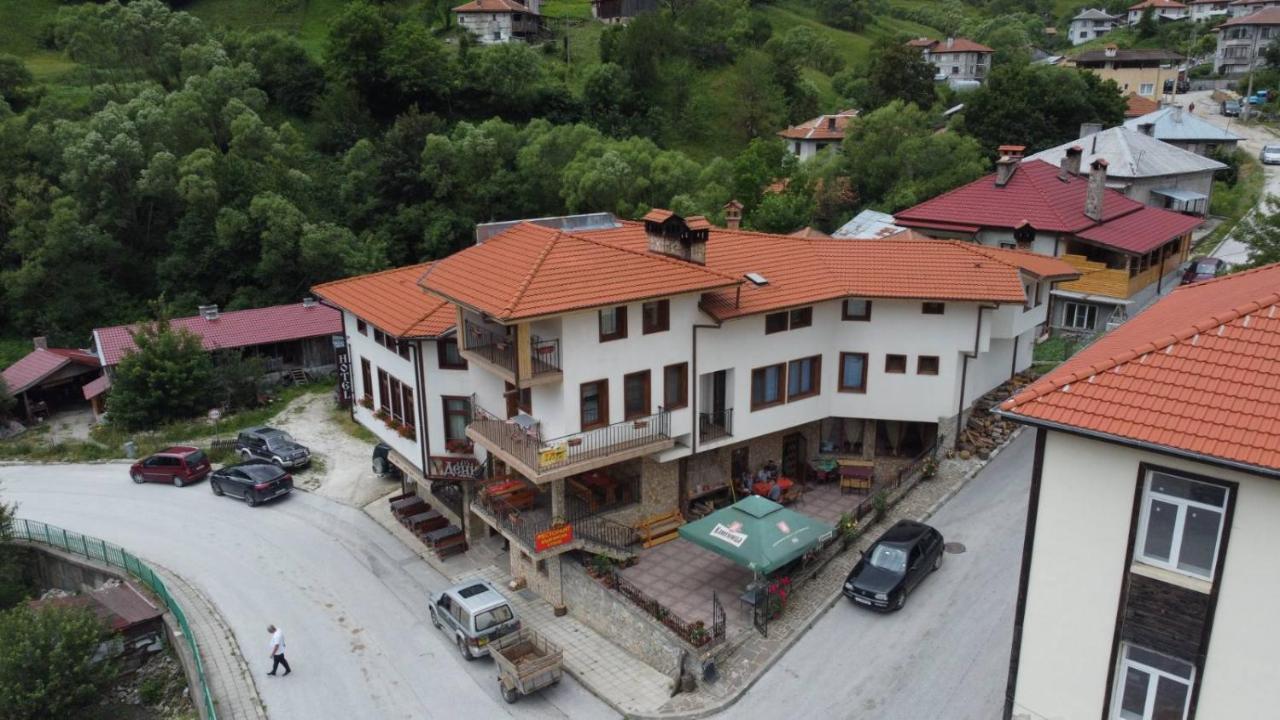 Къща За Гости Камината ترايغراد المظهر الخارجي الصورة